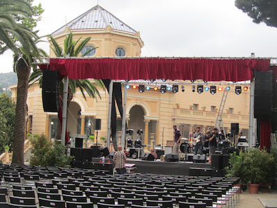 Concert de Manel al Passeig del Jardins de Cal Marqu�s. 2 de juliol de 2011