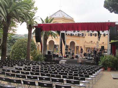 Concert de Manel al Passeig del Jardins de Cal Marqu�s. 2 de juliol de 2011