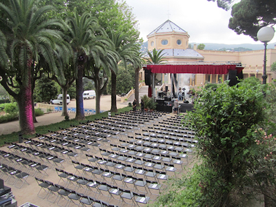 Concert de Manel al Passeig del Jardins de Cal Marqu�s. 2 de juliol de 2011
