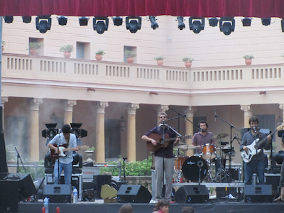 Concert de Manel al Passeig del Jardins de Cal Marqu�s. 2 de juliol de 2011