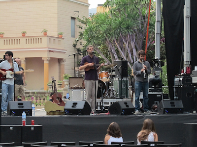 Concert de Manel al Passeig del Jardins de Cal Marqu�s. 2 de juliol de 2011