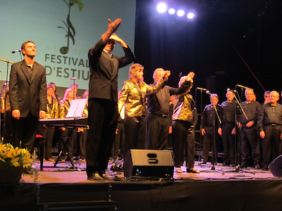 Concert Polif�nica Joia d'Alella al parc de Can Sors. 9 de juliol de 2011