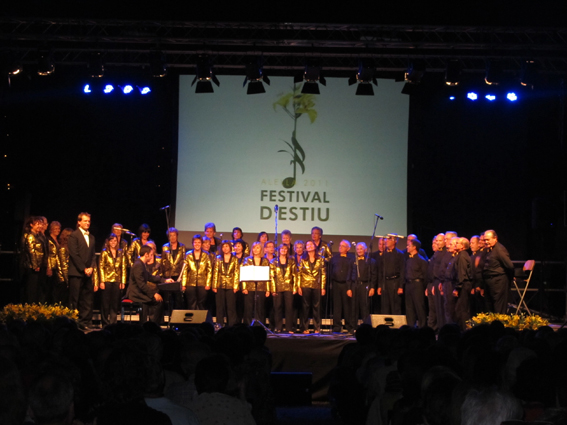 Concert Polif�nica Joia d'Alella al parc de Can Sors. 9 de juliol de 2011
