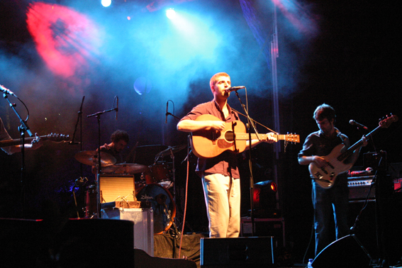 Concert de Manel al Passeig del Jardins de Cal Marqu�s. 2 de juliol de 2011