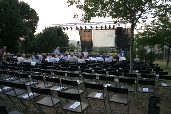 Concert Polif�nica Joia d'Alella al parc de Can Sors. 9 de juliol de 2011