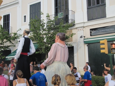 Cercavila amb la colla de Gegants, Capgrossos, Grallers i Timbalers d'Alella