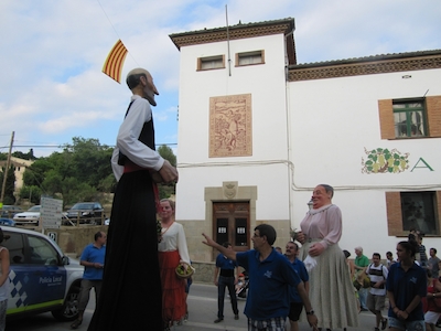 Cercavila amb la colla de Gegants, Capgrossos, Grallers i Timbalers d'Alella