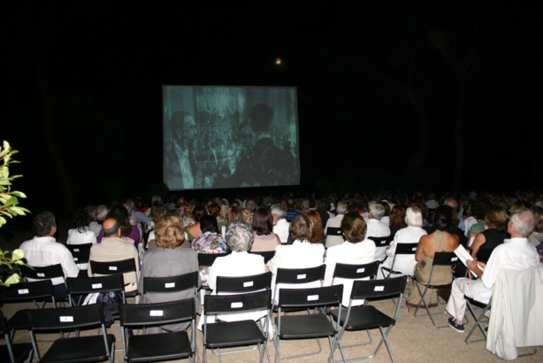 Projecci� de 'La Traviata' al Parc de les Est�tues de Cal Marqu�s