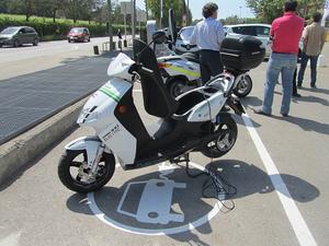 Inauguraci&oacute; punt de rec&agrave;rrega de vehicles el&egrave;ctrics
