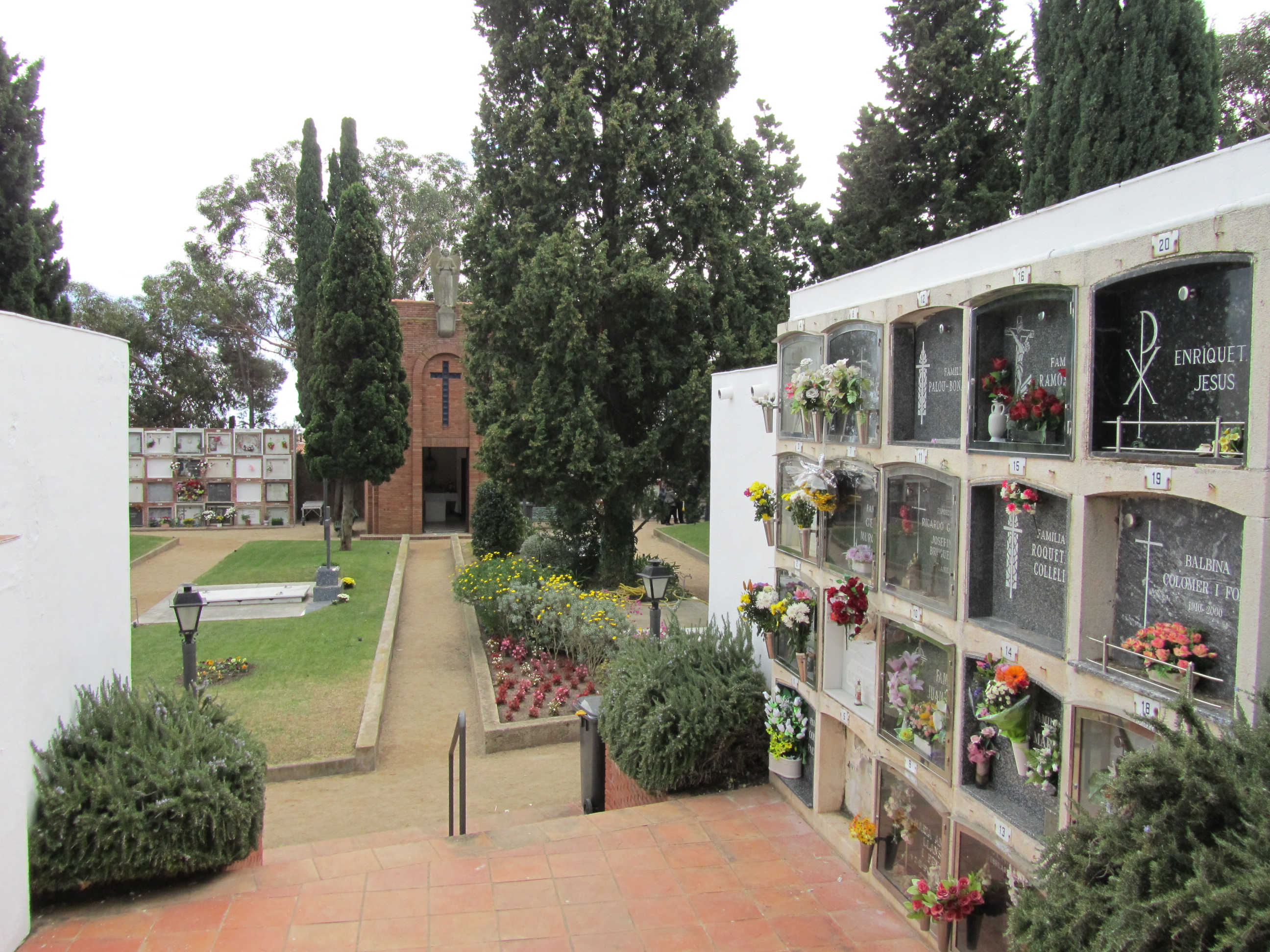 El cementiri obrirà amb mesures preventives del 28 d'octubre al 3 de novembre