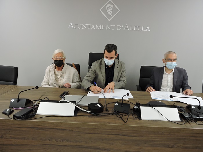L'Ajuntament i Càritas signen un conveni per atendre de situacions de vulnerabilitat