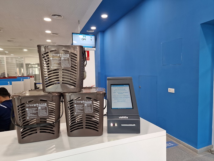 Lliurament de cubells airejats per a la recollida d'orgànica