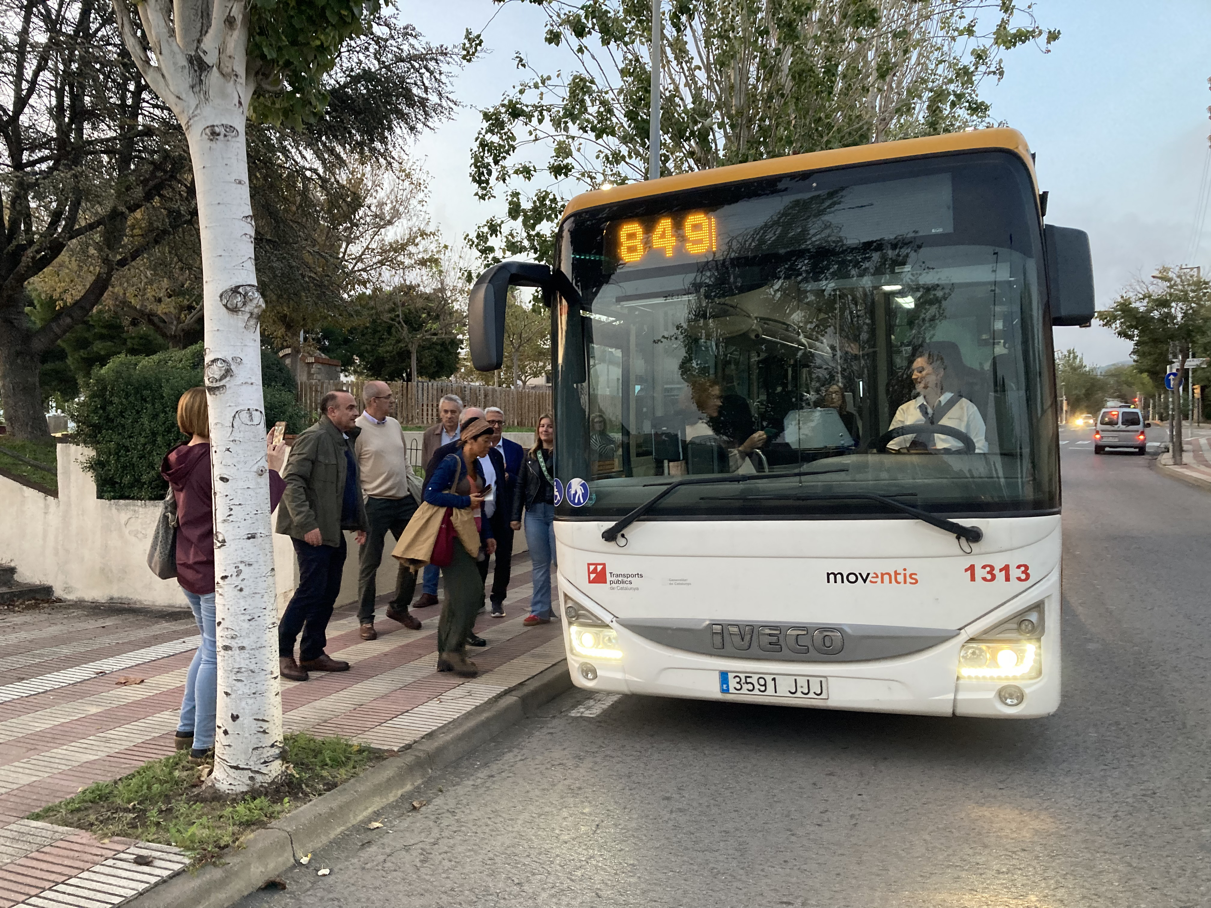 El bus de Can Ruti incorpora una nova parada a Badalona a tocar de l'estació L2 del metro