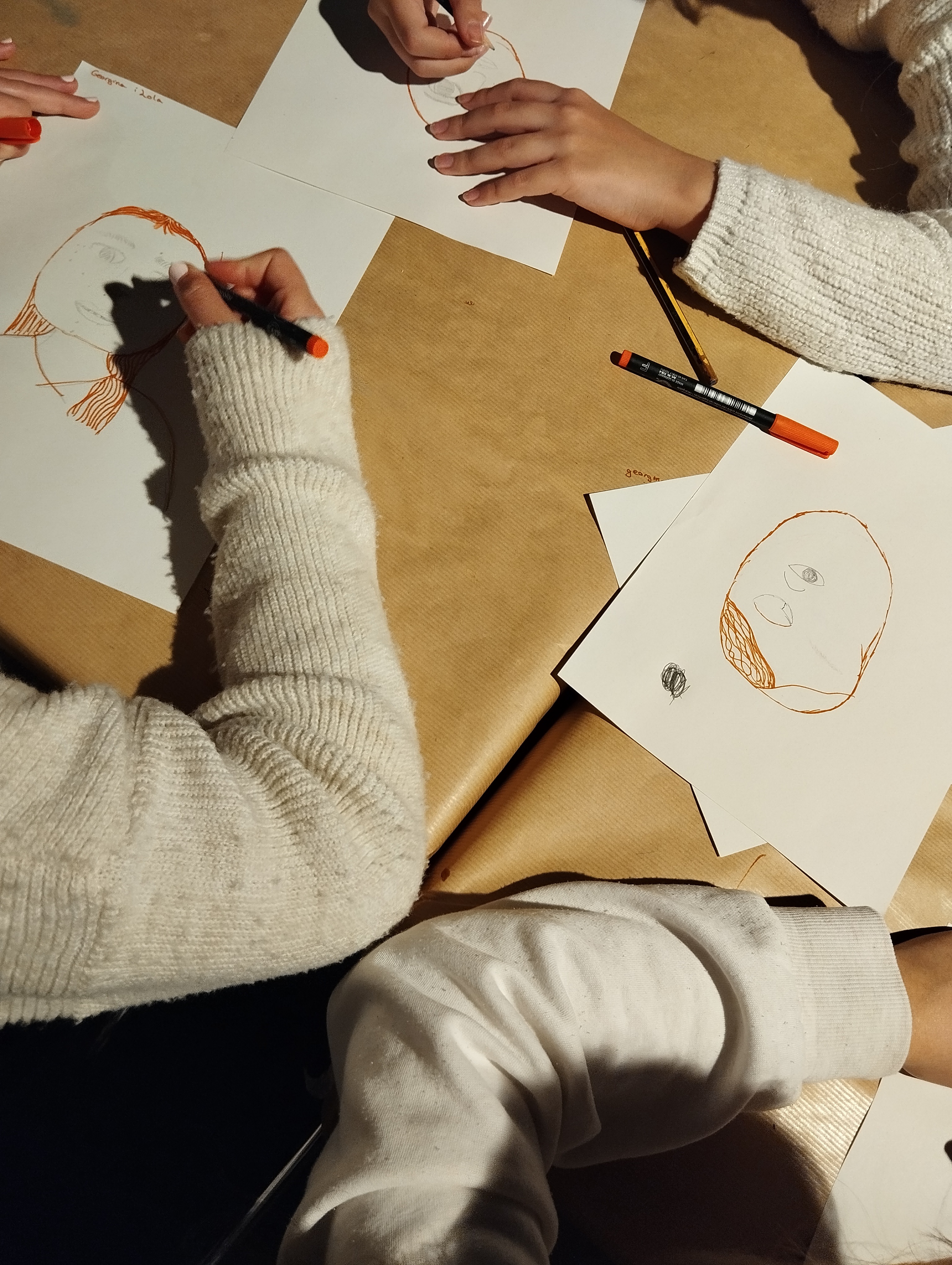 Taller familiar a l'exposició Algunes imatges poden alterar la sensibilitat de l'espectador