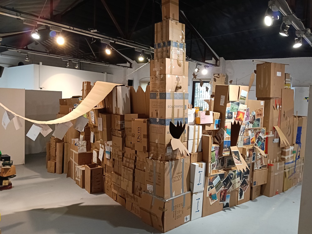 El poder de la lectura pren forma a Can Manyé amb "La fortalesa de cartró"