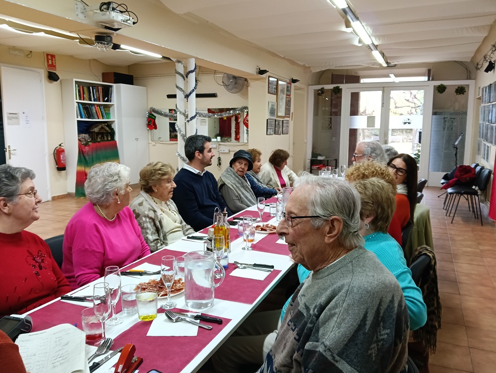 L'Ajuntament amplia de tres a quatre dies els Àpats en companyia