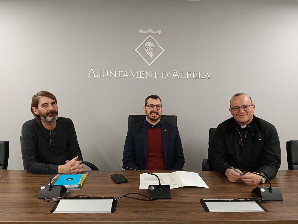 L'Ajuntament i Càritas signen un conveni per atendre situacions de vulnerabilitat